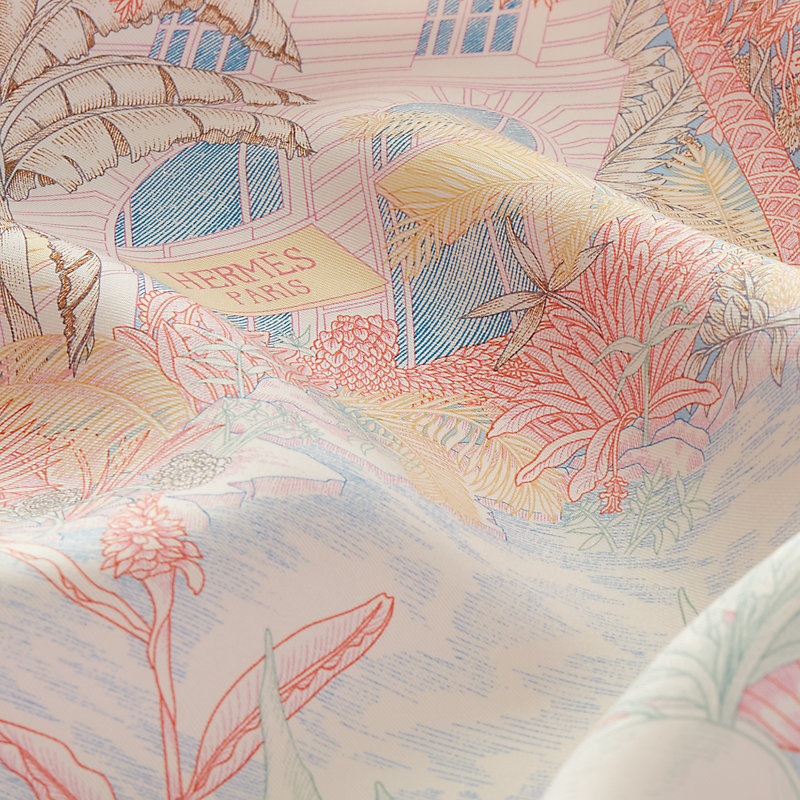 8月限定価格　エルメス　ガヴロッシュ　フォーブルトロピカル　カレ45 HERMESカレ45 ガヴロッシュ フォーブルトロピカル ローズブルー